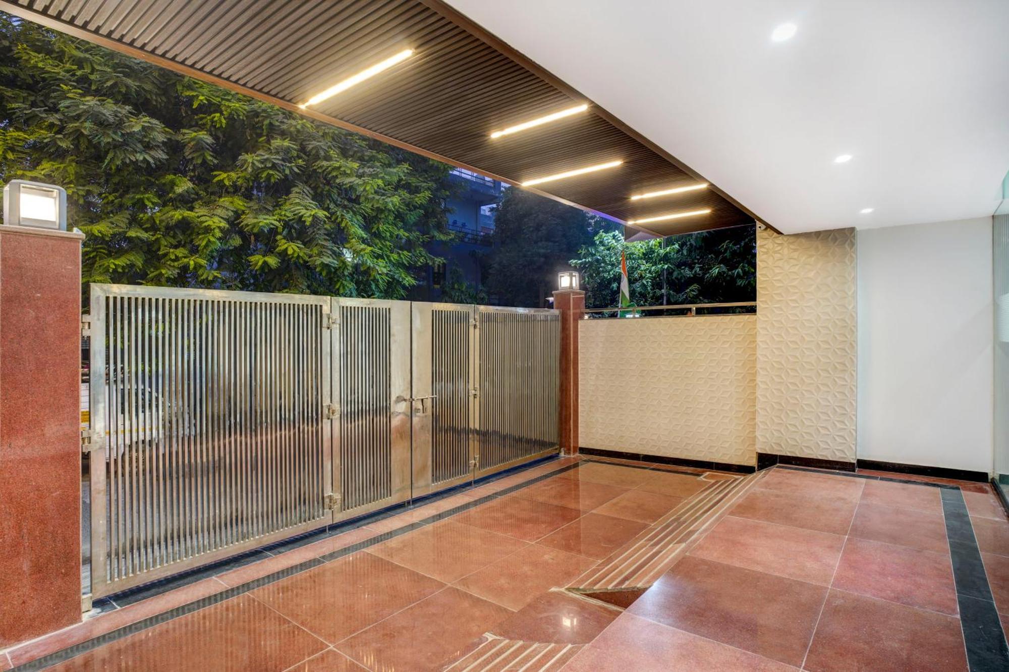 Treebo Corporate Inn Noida Dış mekan fotoğraf